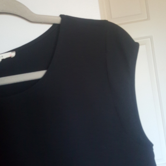 Black cap sleeve top - Picture 2 of 6